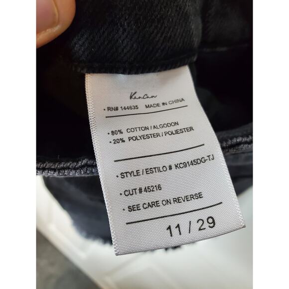 Kancan Black Raw Edge Jean Shorts, Size 11/29, NWT - Picture 5 of 5